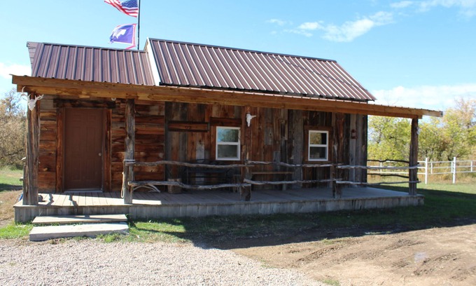 Moorcroft Cabina | Kara Creek Ranch - Rustic 2 Bedroom Cabin #5