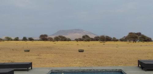 Leeupoort Casa | Kareefontein 8 Bedroom Lodge IKH1