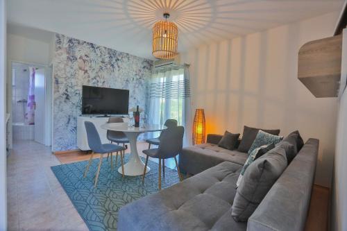 Mejasi Casa | Karlo’s apartments