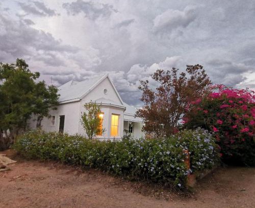 Ladismith Casa | Karoocible
