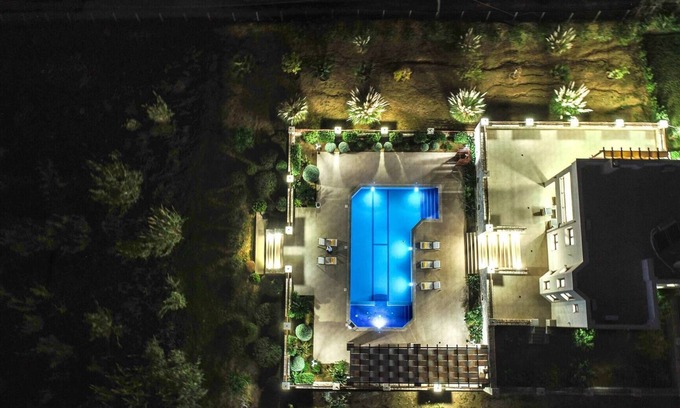 Filaki Villa | Karyo Villa, 4 dormitorios, a 3 minutos a pie de la playa.