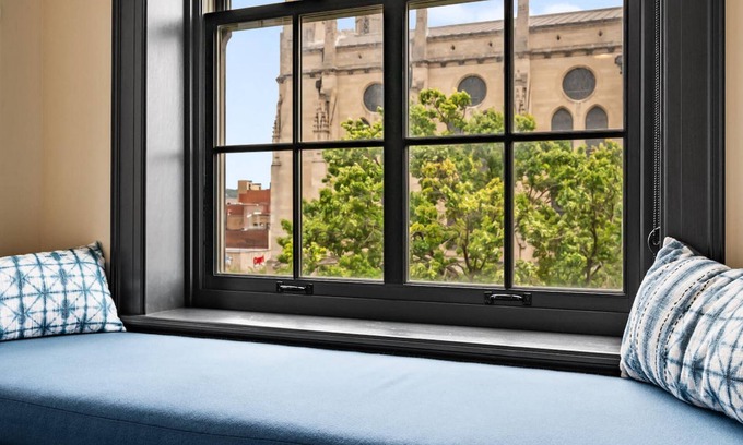 East Liberty Apartamento | Kasa Accessible Studio in the Heart of Steel City The Maverick