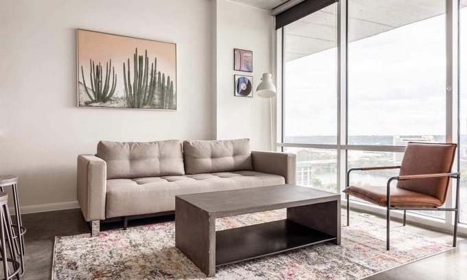 Second Street District Apartamento | Kasa | Austin | Cozy 1BD/1BA 2nd Street District Apartment