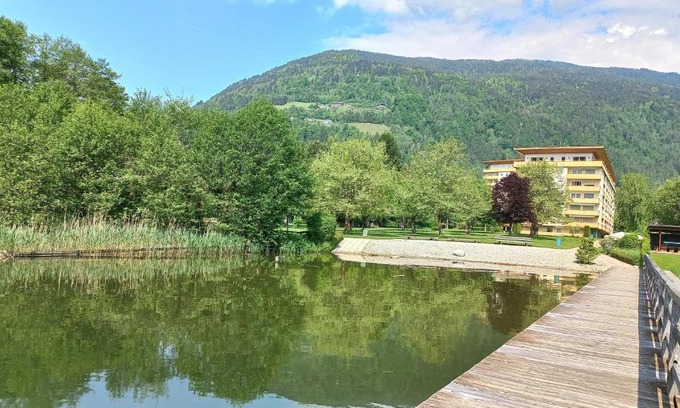 Bodensdorf Apartamento | KASPAR Haus KMB Seeblick Appartement am Ossiacher See mit direktem Seezugang, Hallenbad