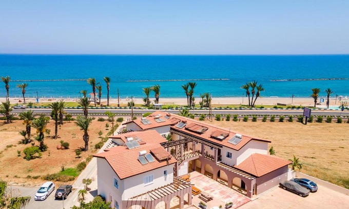 Latsi Apartamento | Kate's Latchi Beachfront Apartment 104 by Ezoria