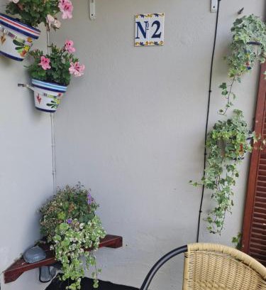 Donegal Apartamento | Kate's Place bedroom ensuite close to Donegal town