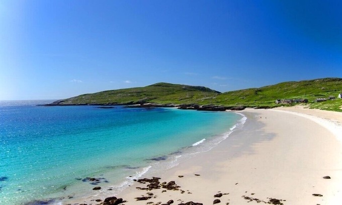 Harris Cabaña | KATIE'S COTTAGE, pet friendly, with open fire in Tarbert