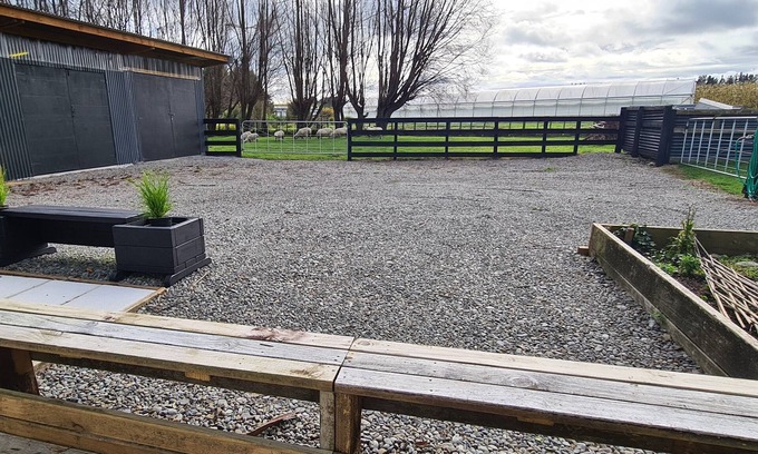 Feilding Cabaña | Kawakawa Cottage - lovely rural outlook. Convenient location to Manfield Park