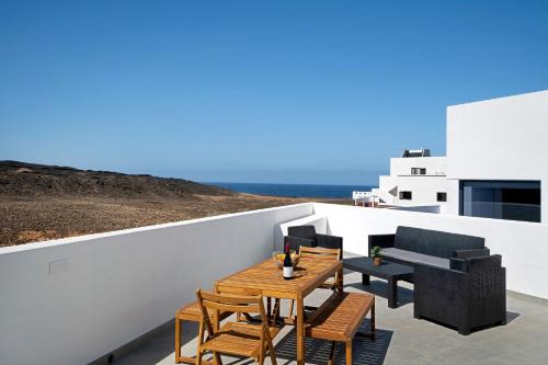 La Santa Casa | Kay 4