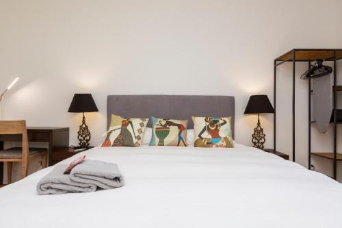 Werd Apartamento | KAYA Zurich Apartment 2A - Downtown 2BR Apt with Balcony