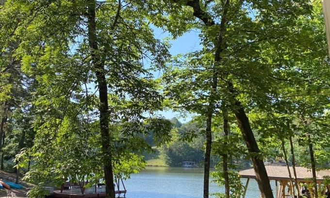 Hot Springs Village Casa | Kayak in the Cove on Lake Desoto