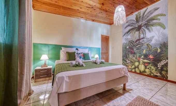 Etang Sale Les Bains Apartamento | Kaz Latania