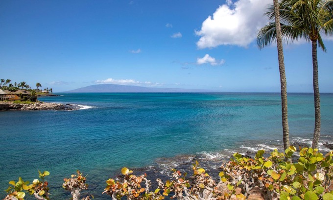 Napili Condominio | KBM Resorts | Spacious 2-Bedroom Napili Point Collection | Multi Unit Listing | Same Floor | Ocean Views + 2 Free Rental Cars! NAP-B13/A25
