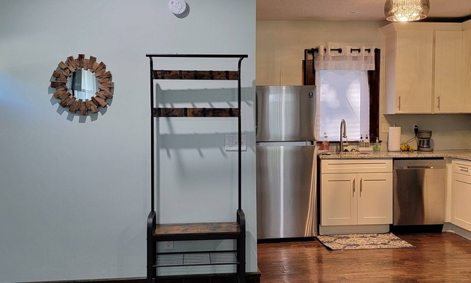 South Kansas City Apartamento | KC Tiny Home