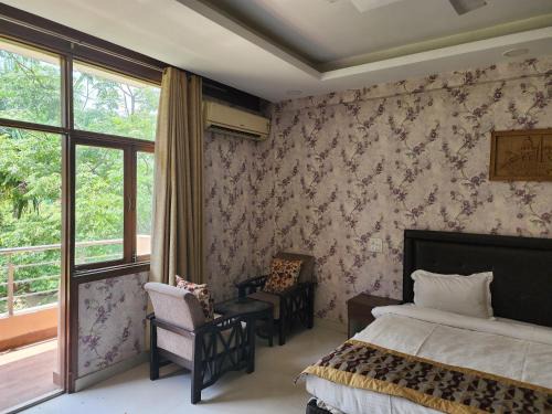 Sat Bari Casa | KCG Heritage