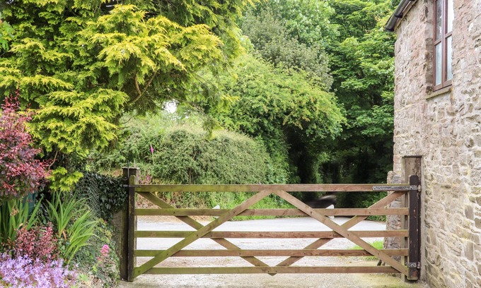 Liskeard Casa | KEEPERS COTTAGE, pet friendly, character holiday cottage in Liskeard