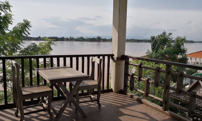 Phon Phisai Casa | Keerawan House Rim Khong
