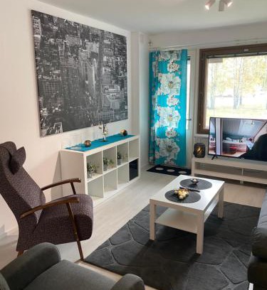 Kemi Apartamento | Kemi city ll, near snowcastle, premium 3 rooms, kitchen , glazed balcony FREE PARKING