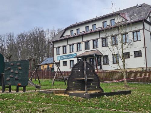 Hrensko Apartamento | Kemp a apartmány Mezní Louka
