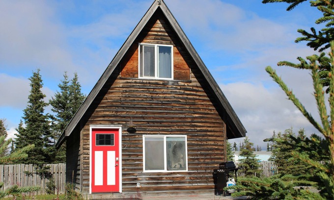Kenai Cabina | Kenai Beachfront Cabin 2 - Middle of Kenai and Kasilof river fishing grounds