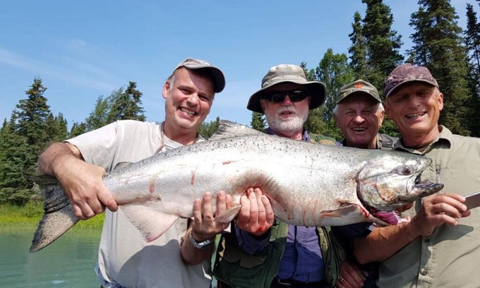 Soldotna Cama Y Desayuno | Pesca de clase mundial frente al río Kenai