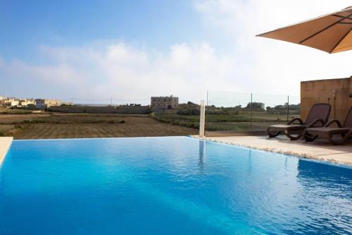 Santu Pietru Apartamento | Kenn Gozitan villa and pool - Happy Rentals