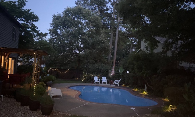 Town Center Casa | Kennesaw Garden Pool House-Stay close to everything; Lake Point, Braves, and KSU