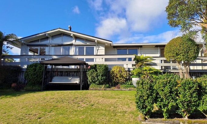 Richmond Heights Casa | Kensington - Includes linen and WiFi