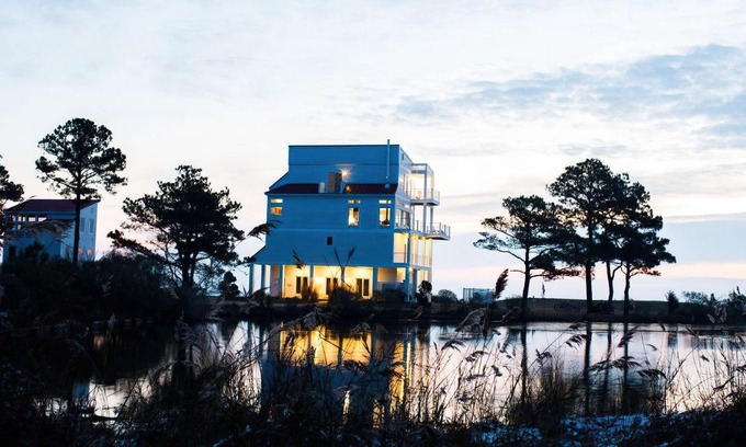 Point Lookout Casa | ¡Casa de playa moderna con impresionantes vistas panorámicas, cubiertas de varios niveles y hoguera!