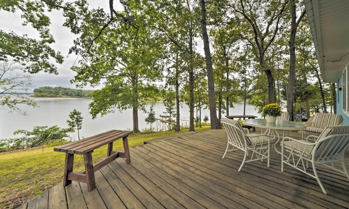 New Concord Cabina | Kentucky Lake Cabin w/ Private Dock + Fire Pit