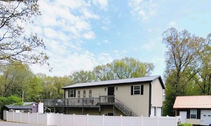 Gilbertsville Casa | Kentucky Lake Oasis