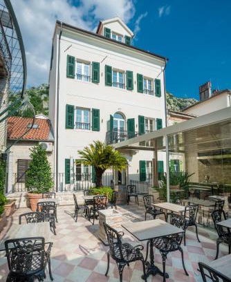 Kotor Old Town Hotel | Kerber-Graz 1860