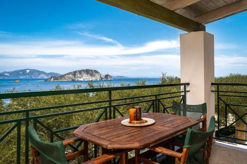 Marathias Apartamento | Keri Marathias Pavezzo Villa
