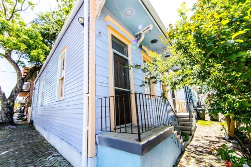 Seventh Ward Casa | Kerlerec Victorian Cottage - Steps to French Qtr.