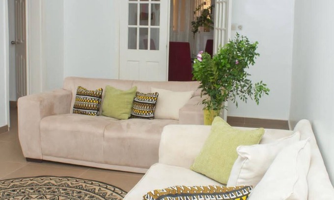 Serrekunda Apartamento | Kerr Ayo's One Bedroom Apartment, 5 minutes Away from Senegambia Beaches.