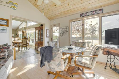 Legend Lake Casa | Keshena Lake House Fire Pit, Deck