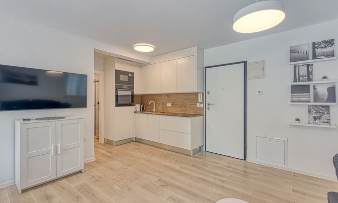Cancini Apartamento | Kestenova / One-Bedroom App with Terrace No.1