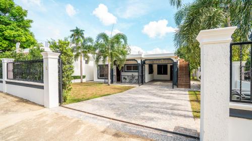 La Vega Casa | Ketsys Home Near Santo Cerro