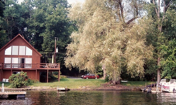 Town of Jerusalem Cabaña | Keuka Lake! De vacaciones en su mejor momento en 120 pies de nivel privado frente al lago.
