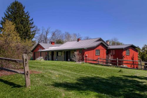 Hammondsport Casa | Keuka Sunrise