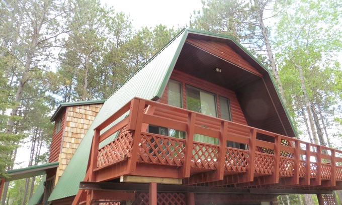 Lake Linden Cabina | Keweenaw Lake Lodge en Little Rice Lake cerca de Houghton, MI