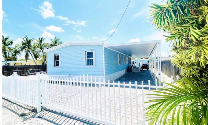 Cross Key Waterways Casa | Key Largo beach cottage