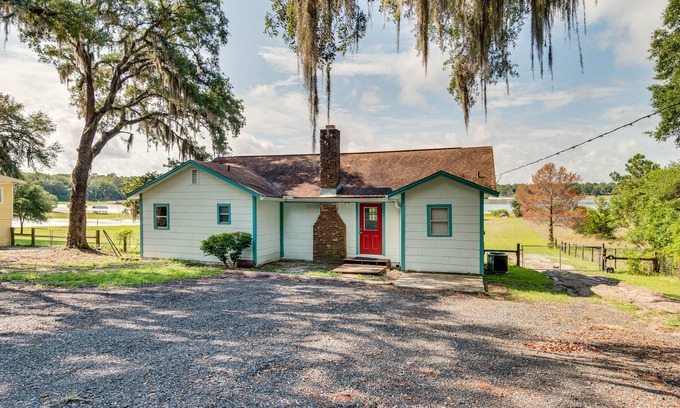 Keystone Heights Cabaña | Keystone Heights Vacation Rental: On the Lake!