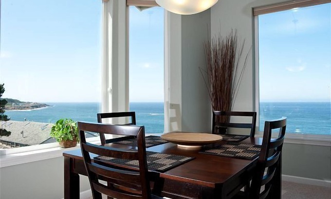 Depoe Bay Condominio | Keystone Vacation Rentals-Ocean View Condos
