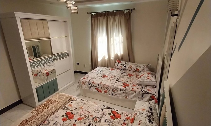 Nasr City Apartamento | Khaled beautiful home for 6 persons Near to City stars mall and Tivoli plaza