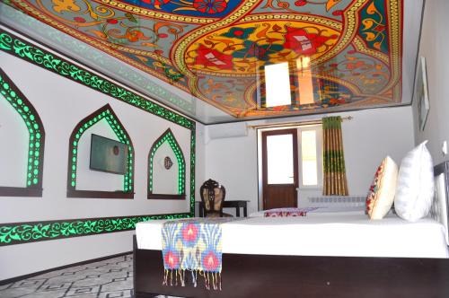 Itchan Kala Casa | Khiva Tosh Darvoza & Trip service