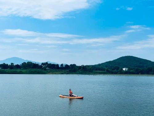 Ba Vi Chalet De Esquí | Khu Sinh Thái Ba Vì Eco Camping - Nhà Sàn