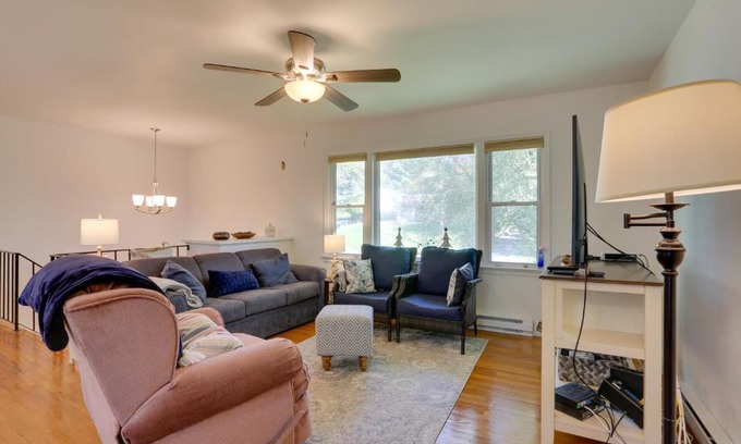 Kiamesha Lake Casa | Kiamesha Lake Home with Deck 4 Mi to Resorts World!