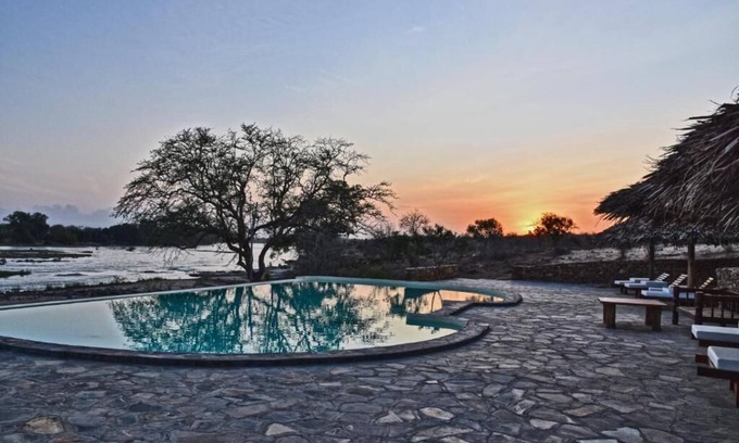 Tsavo East Otro | Kiboko River Camp