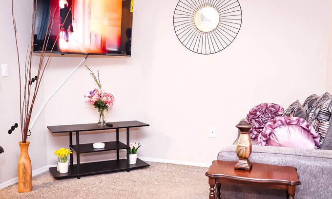 Snellville Casa | kids friendly home with stairs, 4 beds Sleeps 6